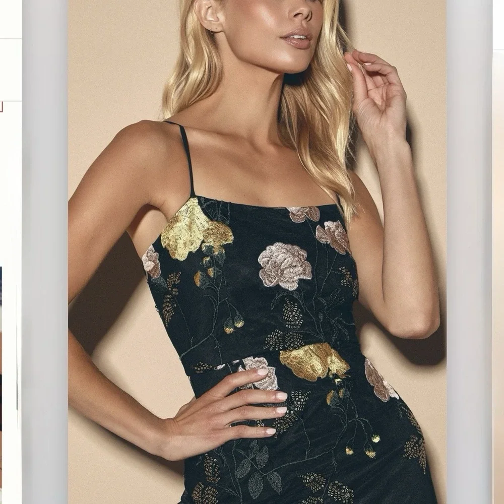 NWT Lulus Rue Colorful Floral Embroidered Sequin Bodycon Mini‎ Dress LARGE - Picture 2 of 11
